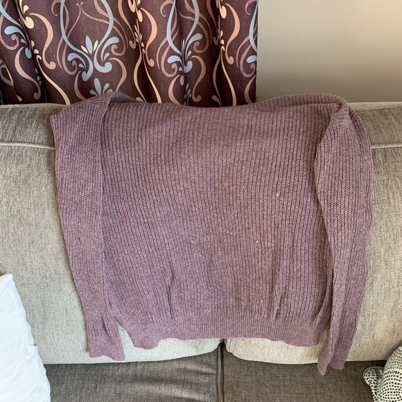 American Eagle Outfitters Women’s Sweater Size Small - Picture 3 of 3